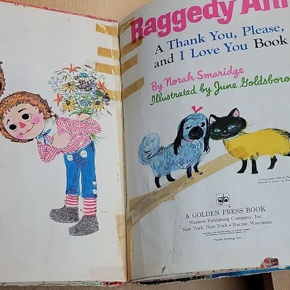 Raggedy Ann doll and 1969 book - Picture 9 of 10